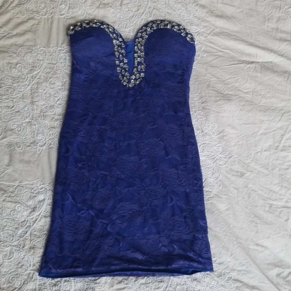 Strapless floral lace dress